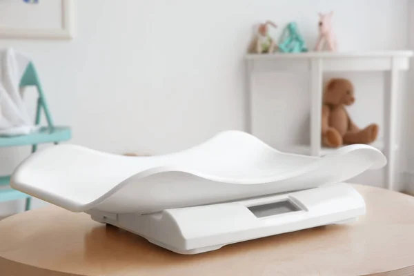 Digital baby scales — Stock Photo, Image