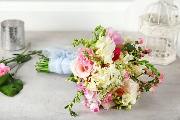 Bouquet de fleurs freesia — Photo