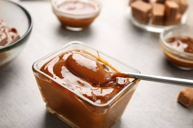 Lezzetli Karamel Sos