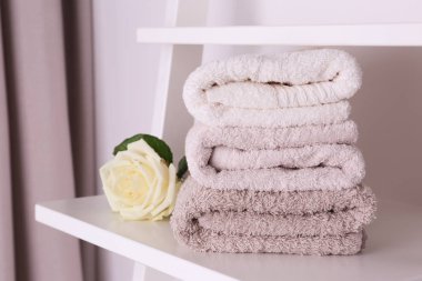 Temiz havlu yığını. 