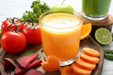 Taze smoothies ve sebze