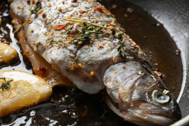 Alabalık balık tava pişirme,  