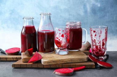 Pancar güler yüzlü ile kompozisyon 