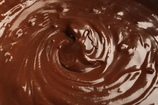 Lezzetli eritilmiş çikolata sosu 