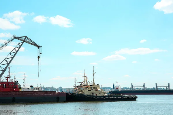 Weergave van moderne zeehaven — Stockfoto