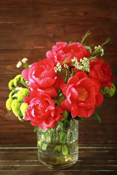 Vase with beautiful peony flowers — Stock Photo, Image
