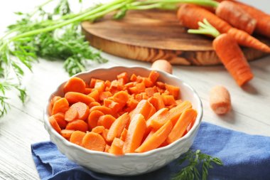 Kapta havuç dilimleri  