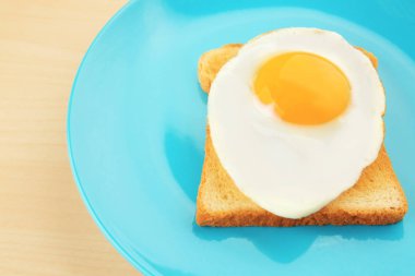 yumurta ve tost, portre