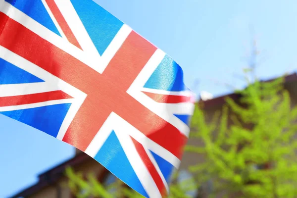 Viftande flagga Förenade kungariket — Stockfoto