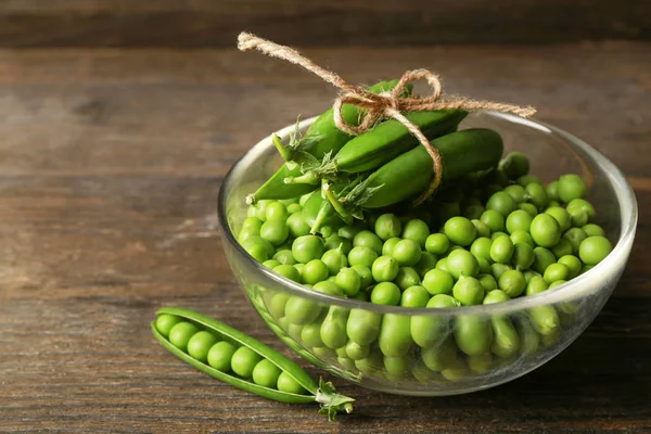 Cam kase taze yeşil bezelye ile