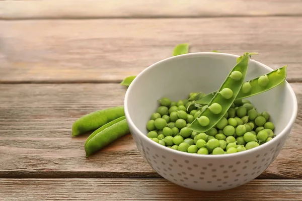 新鮮な緑の豆鉢します。 — ストック写真
