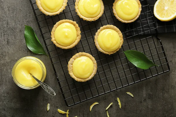 Lezzetli çerezler, Limon Lor ve tablo soğutma rafta kompozisyonu