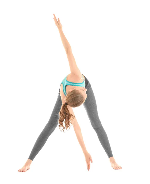 Yoga poz beyaz arka plan üzerinde pratik genç güzel kadın — Stok fotoğraf