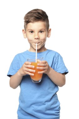 Suyu içme şirin küçük çocuk 