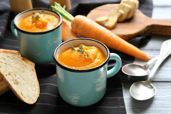 Lezzetli havuç çorbası 