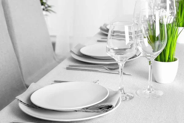 Beautiful table setting — Stock Photo, Image