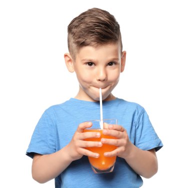 Suyu içme şirin küçük çocuk 