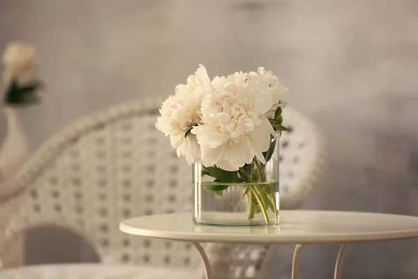 Vase with beautiful peonies — Stock Photo, Image