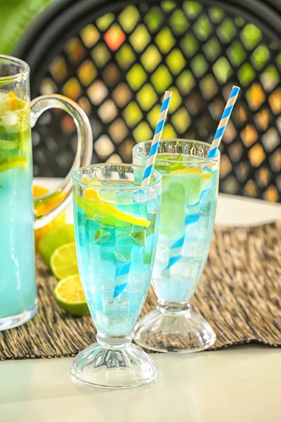 Glassware with refreshing lemonade — Stock Photo, Image