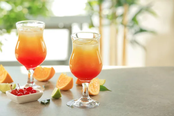 Tequila sunrise cocktails — Stockfoto