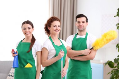 Temizlik hizmeti ekip çalışması