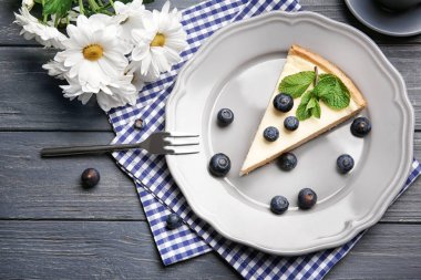 Leziz cheesecake ile plaka