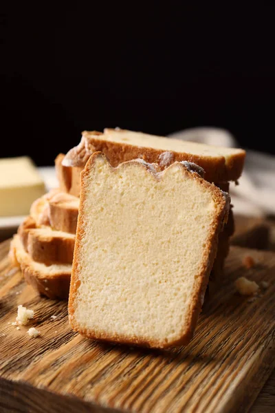 Lezzetli dilimlenmiş tereyağı pasta