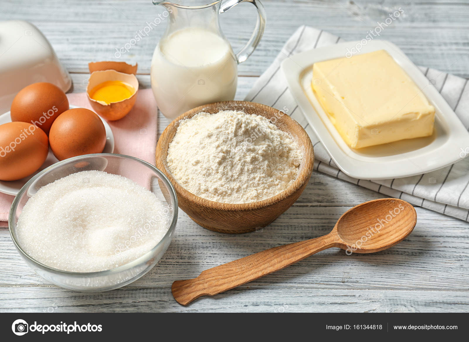 Ingredients for butter cake Stock Photo by ©belchonock 161344818