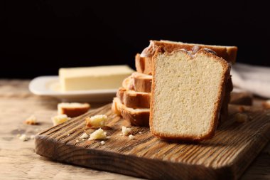 Lezzetli dilimlenmiş tereyağı pasta