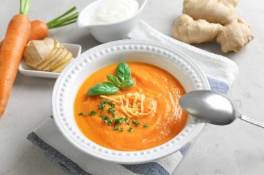 Lezzetli havuç çorbası