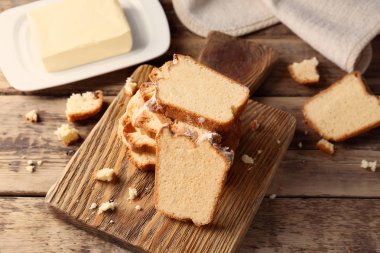 Lezzetli dilimlenmiş tereyağı pasta