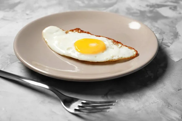 Ízletes, könnyű tojás felett — Stock Fotó
