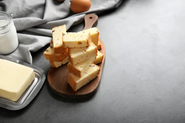 Heerlijke gesneden boter taart — Stockfoto