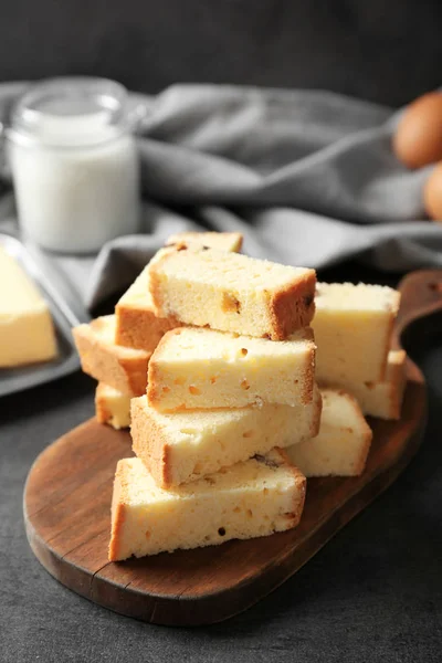 Délicieux gâteau au beurre tranché — Photo