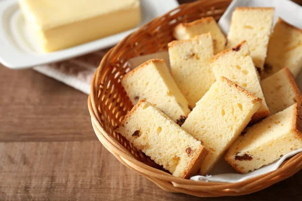 Délicieux gâteau au beurre tranché — Photo