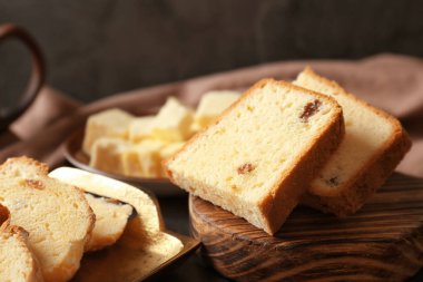 Lezzetli dilimlenmiş tereyağı pasta