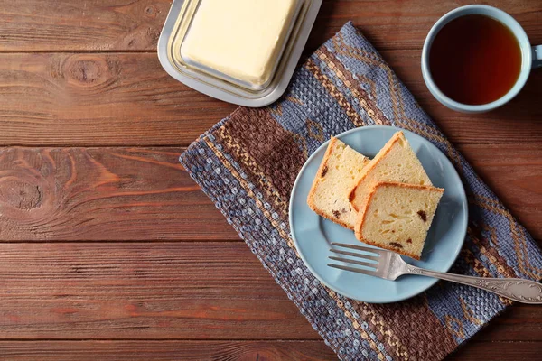 Delicioso pastel de mantequilla en rodajas — Foto de Stock