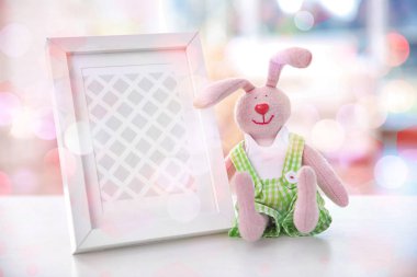 Fotoğraf çerçevesi ve oyuncak bebek Noel ışıkları için