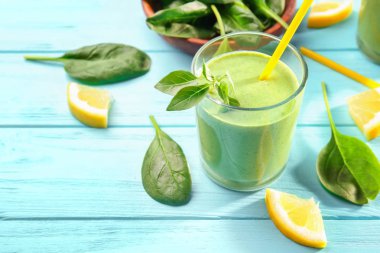 Lezzetli taze meyve suyu 