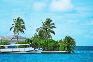 Modern tekne deniz Resort