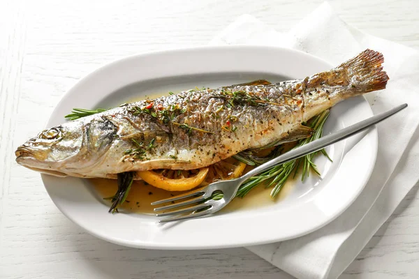 Lezzetli deniz balık pişmiş.