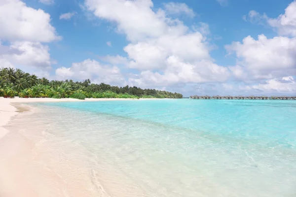 Spiaggia panoramica sul mare — Foto Stock