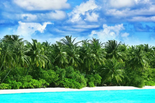 Natursköna stranden — Stockfoto