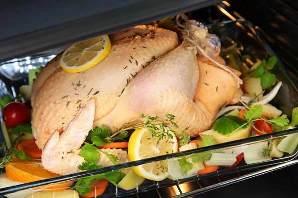 Woman Measuring Temperature of Whole Roasted Turkey with Meat Thermometer  Stock Image - Image of kitchen, gourmet: 149091947