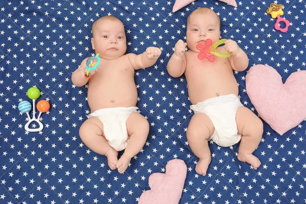 Beaux bébés jumeaux — Photo