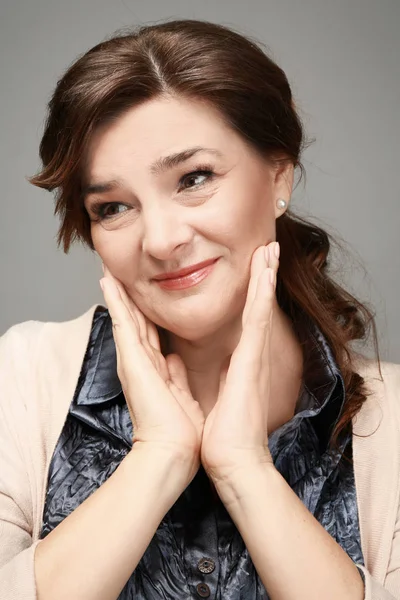 güzel yaşlı kadın 