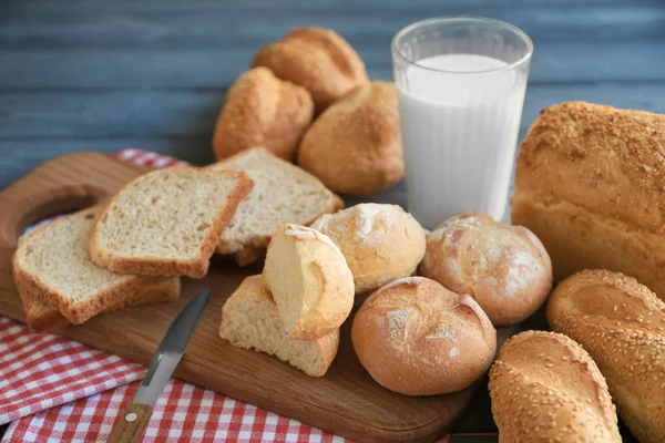 Heerlijke zelfgebakken brood — Stockfoto