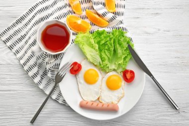 Yumurtalı kahvaltı.