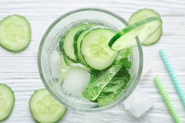 taze salatalık limonata