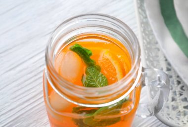 Taze turuncu limonata